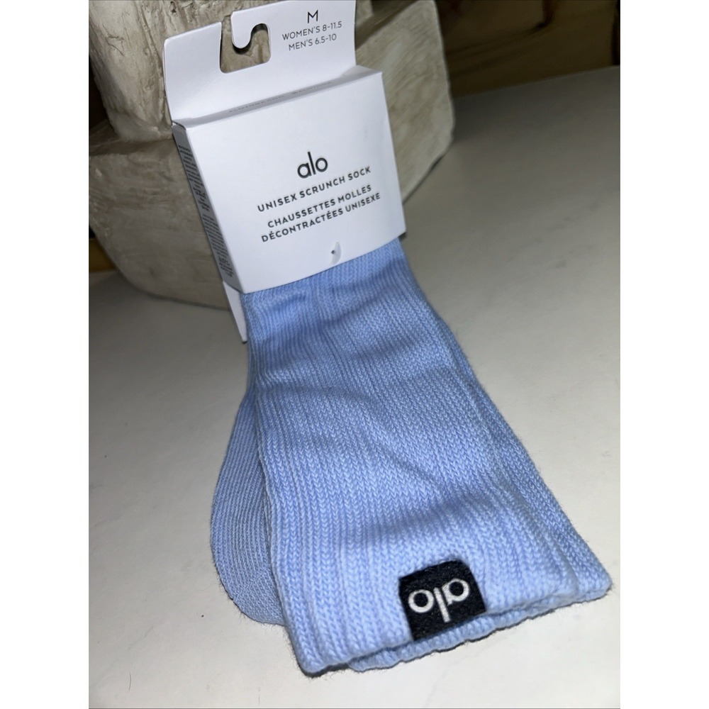New Women's ALO SCRUNCH SOCKS SEASHELL BLUE MEDIUM